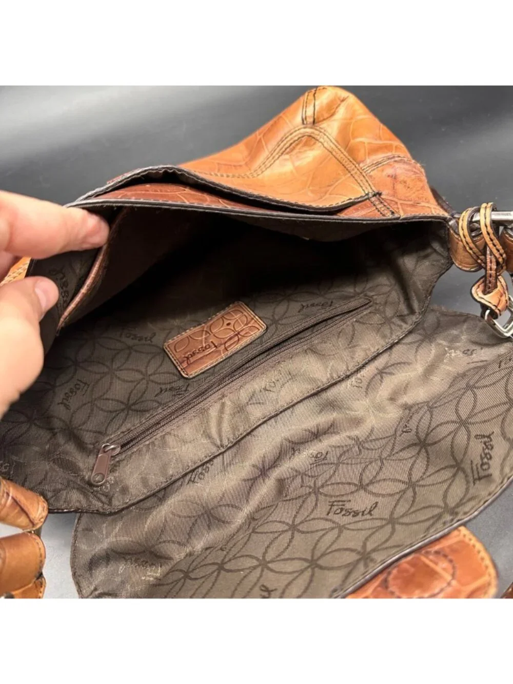 Fossil Croc Embossed Leather Purse Shoulder Bag Buckle Accent Brown Y2K READ